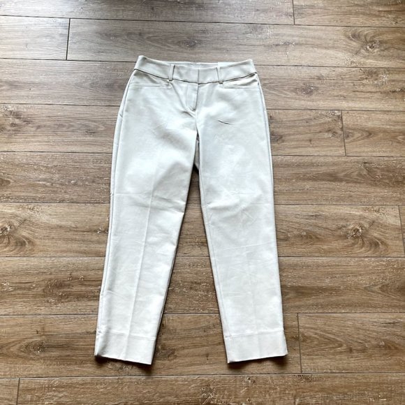LOFT Pants - NWT LOFT Curvy Riviera Crop Pants Size 0